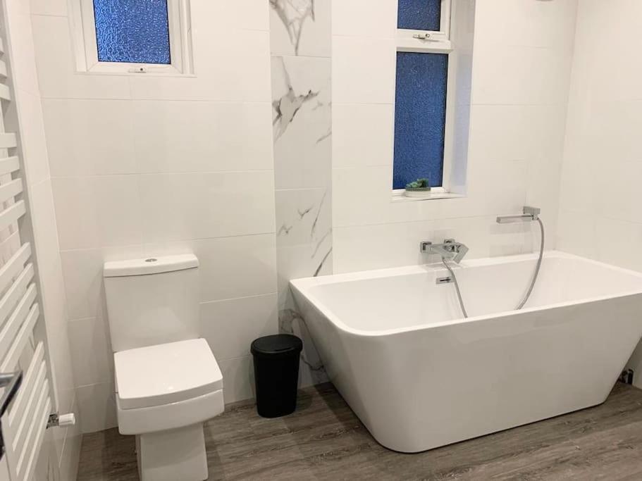 Ferienwohnung Stylish Retreat In Leigh-On-Sea Southend-on-Sea Exterior foto