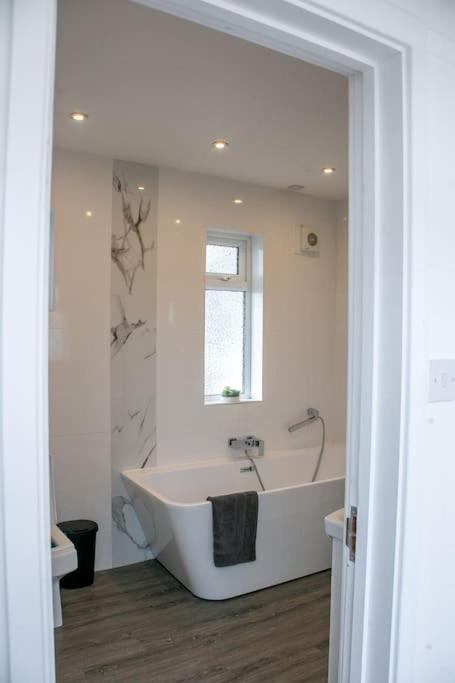 Ferienwohnung Stylish Retreat In Leigh-On-Sea Southend-on-Sea Exterior foto