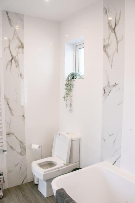 Ferienwohnung Stylish Retreat In Leigh-On-Sea Southend-on-Sea Exterior foto